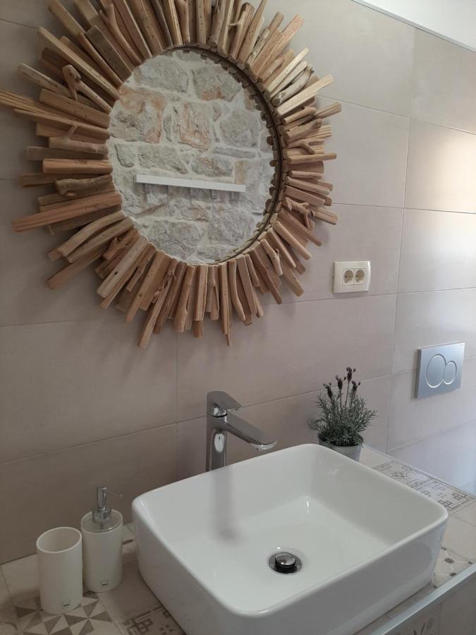 Apartment Lino - City Center روفينج المظهر الخارجي الصورة