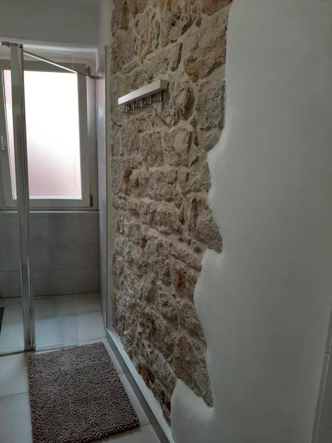 Apartment Lino - City Center روفينج المظهر الخارجي الصورة